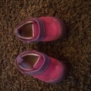 baby girl crocs